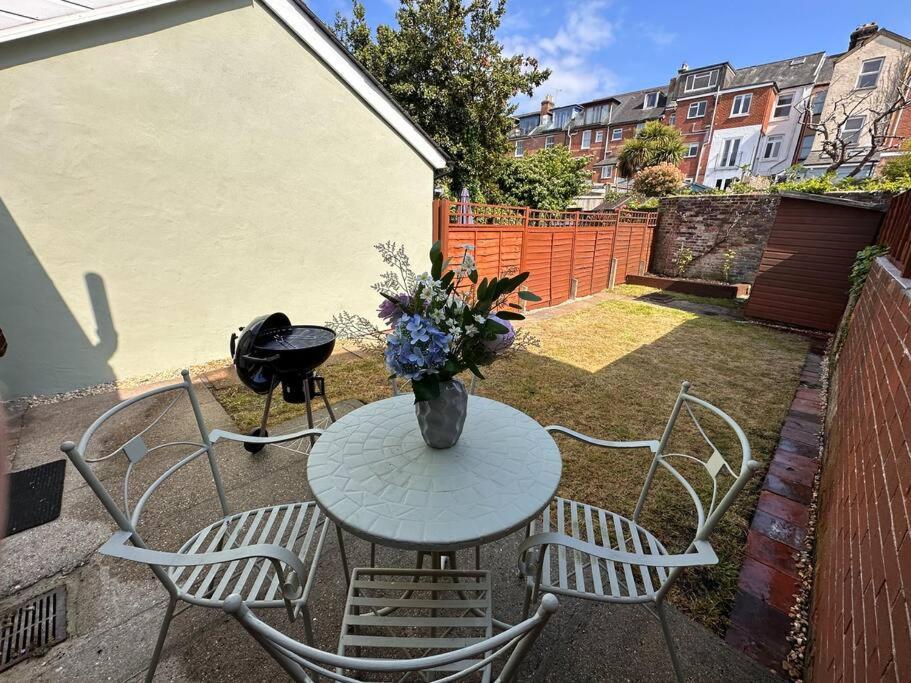 Stylish 3Br Cowes Cottage Close To The Waterfront 외부 사진