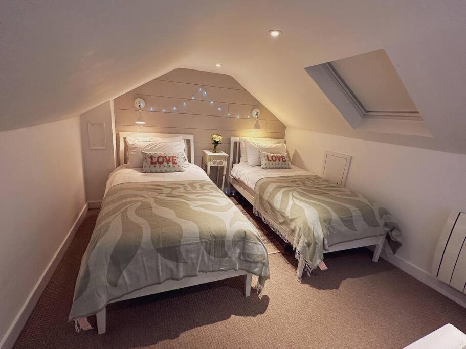 Stylish 3Br Cowes Cottage Close To The Waterfront 외부 사진